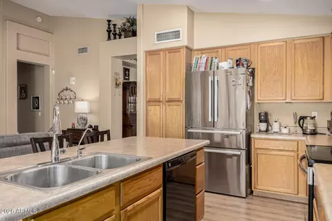 Kitchen - 7218 E Monte Ave, Mesa, AZ 85209 photo 1 of 2
