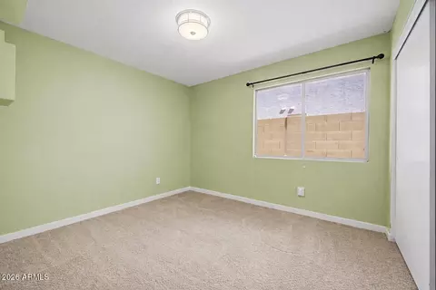 Bedroom - 109 W Mohawk Dr, Phoenix, AZ 85027 photo 2 of 3