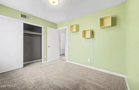 Bedroom - 109 W Mohawk Dr, Phoenix, AZ 85027 photo 3 of 3