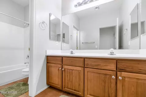 Bath - 5902 W Gambit Trl, Phoenix, AZ 85083 photo 3 of 5