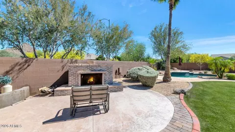 Exterior - 5902 W Gambit Trl, Phoenix, AZ 85083 photo 6 of 9