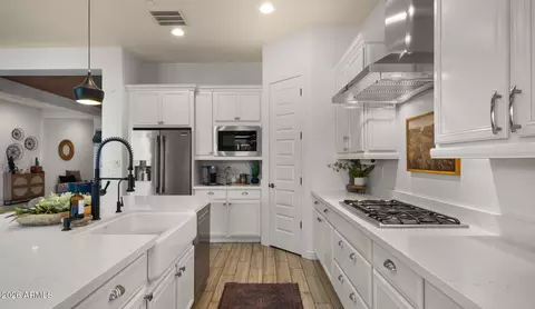 Kitchen - 10564 E Stearn Ave, Mesa, AZ 85212 photo 4 of 6