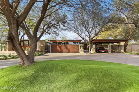 Exterior - 4324 E Stanford Dr, Phoenix, AZ 85018 photo 8 of 11