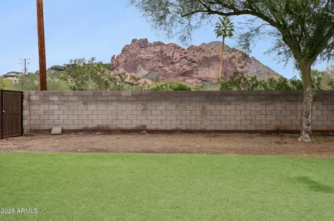 Exterior - 4324 E Stanford Dr, Phoenix, AZ 85018 photo 4 of 11