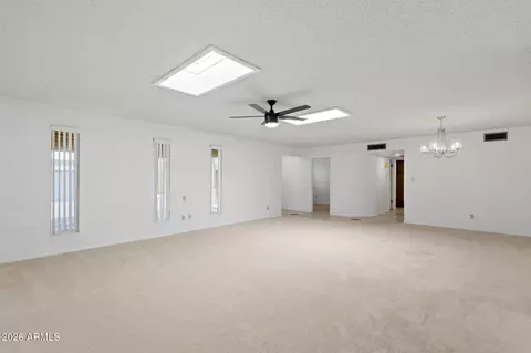 Living - 6105 N 12th Way, Phoenix, AZ 85014 photo 1 of 5