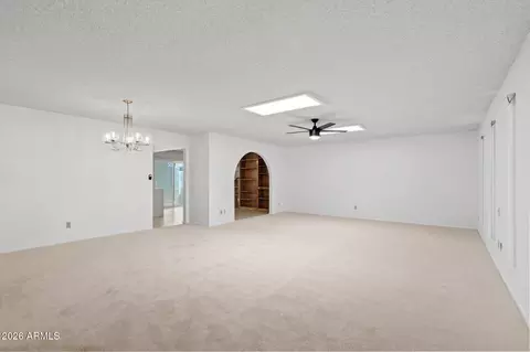 Living - 6105 N 12th Way, Phoenix, AZ 85014 photo 2 of 5