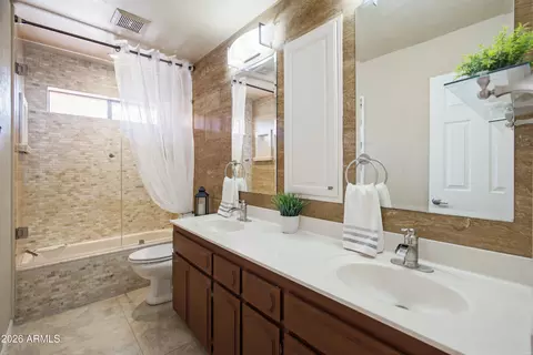 Bath - 841 N Gentry --, Mesa, AZ 85213 photo 4 of 7