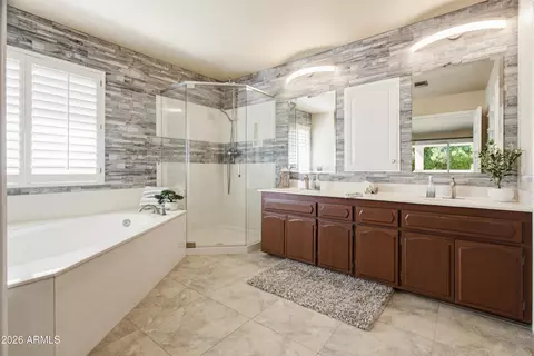 Bath - 841 N Gentry --, Mesa, AZ 85213 photo 1 of 7