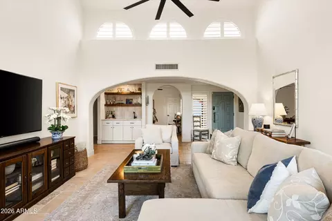 Living - 1538 E Montebello Ave, Phoenix, AZ 85014 photo 2 of 3