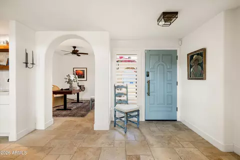 Entry Way - 1538 E Montebello Ave, Phoenix, AZ 85014 photo 1 of 1
