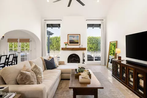 Living - 1538 E Montebello Ave, Phoenix, AZ 85014 photo 1 of 3
