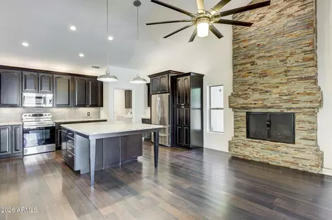 Kitchen - 938 E Knight Ln, Tempe, AZ 85284 photo 2 of 8