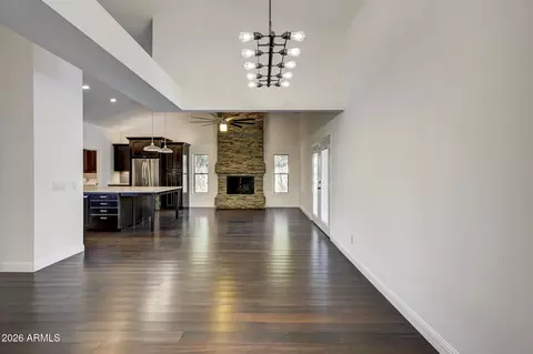 Living - 938 E Knight Ln, Tempe, AZ 85284 photo 4 of 6