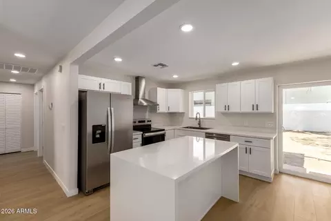 Kitchen - 3121 N 35th Dr, Phoenix, AZ 85019 photo 1 of 4