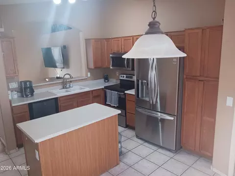 Kitchen - 1240 W Diamond Ave, Apache Junction, AZ 85120 photo 2 of 3