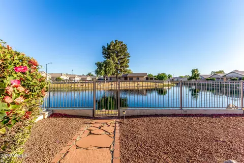 10633 W Runion Dr, Peoria, AZ 85382