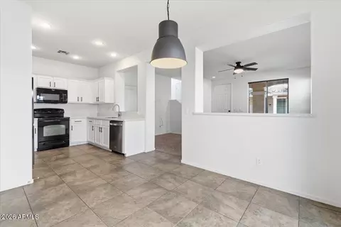Entry Way - 104 E Palomino Dr, Gilbert, AZ 85296 photo 2 of 3