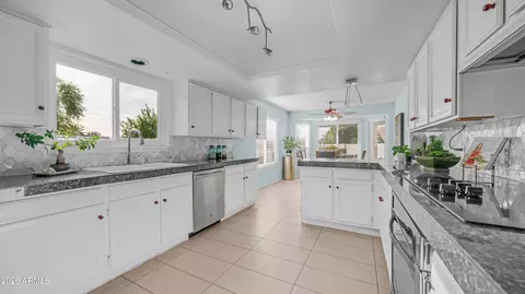 Kitchen - 408 E Meadows Ln, Gilbert, AZ 85234 photo 1 of 2
