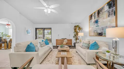 Living - 408 E Meadows Ln, Gilbert, AZ 85234 photo 2 of 3