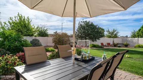 Exterior - 408 E Meadows Ln, Gilbert, AZ 85234 photo 14 of 17