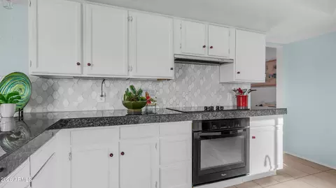 Kitchen - 408 E Meadows Ln, Gilbert, AZ 85234 photo 2 of 2