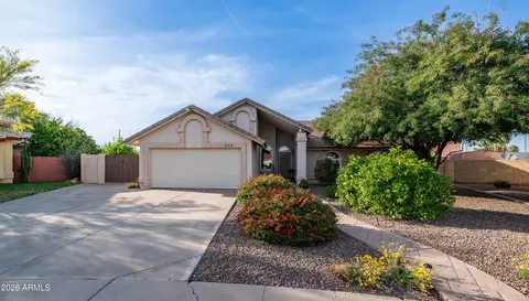Exterior - 408 E Meadows Ln, Gilbert, AZ 85234 photo 2 of 17