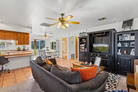 Living - 2593 E Ridgewood Ln, Gilbert, AZ 85298 photo 1 of 1