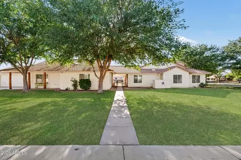 Exterior - 2593 E Ridgewood Ln, Gilbert, AZ 85298 photo 2 of 7