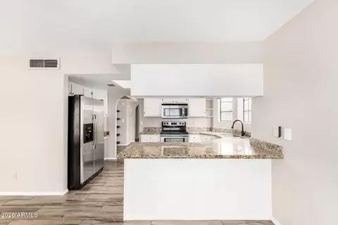 Kitchen - 1465 E Renee Dr, Phoenix, AZ 85024 photo 1 of 3