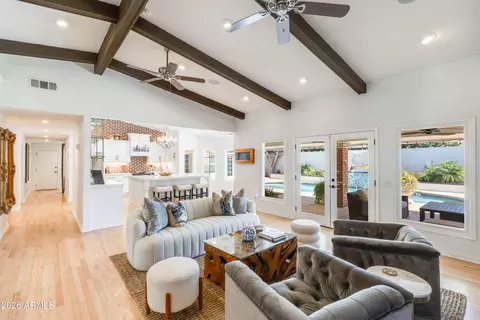 Living - 4833 N 38th St, Phoenix, AZ 85018 photo 1 of 8