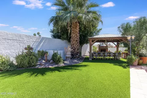 Exterior - 4833 N 38th St, Phoenix, AZ 85018 photo 7 of 16
