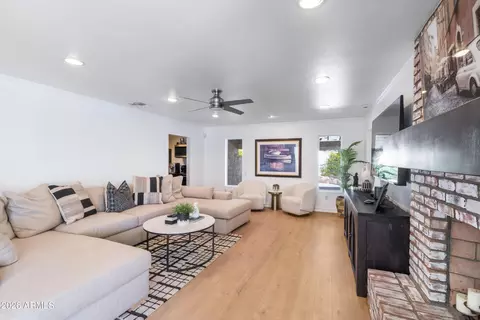 Living - 4833 N 38th St, Phoenix, AZ 85018 photo 7 of 8