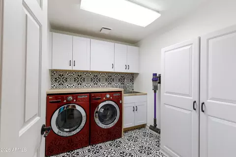 Other - 4833 N 38th St, Phoenix, AZ 85018 photo 7 of 13
