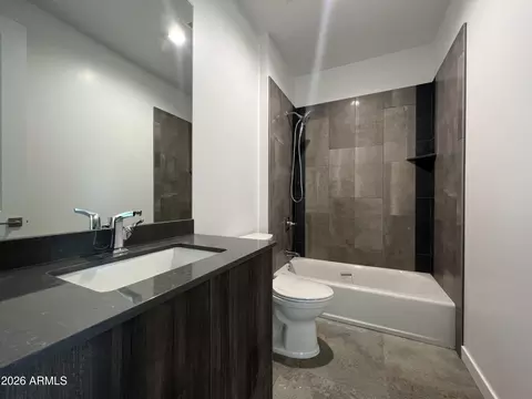 Bath - 505 E Mountain View Rd, Phoenix, AZ 85020 photo 2 of 2