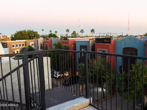 View/Area - 3422 E Avalon Dr, Phoenix, AZ 85018 photo 2 of 2