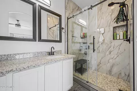 Bath - 3422 E Avalon Dr, Phoenix, AZ 85018 photo 5 of 6