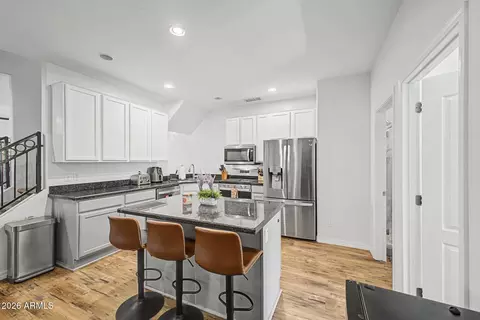 Kitchen - 3422 E Avalon Dr, Phoenix, AZ 85018 photo 3 of 4