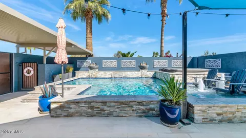 Exterior - 2041 E Alameda Dr, Tempe, AZ 85282 photo 5 of 7