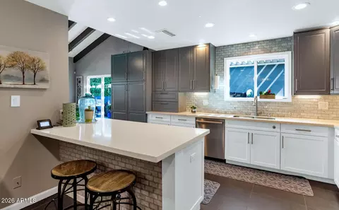 Kitchen - 2041 E Alameda Dr, Tempe, AZ 85282 photo 1 of 2
