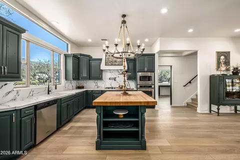 Kitchen - 6157 E Broadway Ave, Apache Junction, AZ 85119 photo 2 of 6