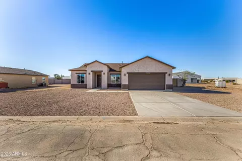 14058 S Tampico Rd, Arizona City, AZ 85123
