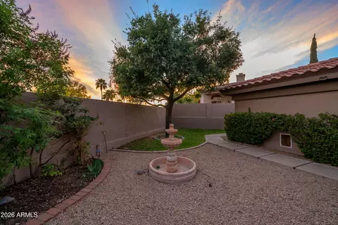 Exterior - 1539 E Winged Foot Rd, Phoenix, AZ 85022 photo 9 of 21