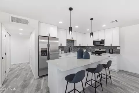10547 W Sun City Blvd, Sun City, AZ 85351