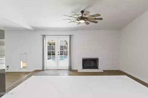 Living - 11830 S Eagleman Dr, Phoenix, AZ 85044 photo 3 of 4
