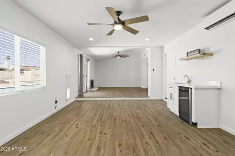 Living - 11830 S Eagleman Dr, Phoenix, AZ 85044 photo 4 of 4