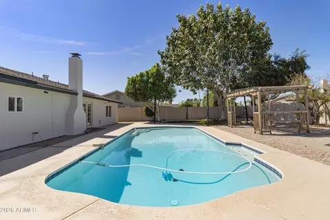 Exterior - 11830 S Eagleman Dr, Phoenix, AZ 85044 photo 11 of 12