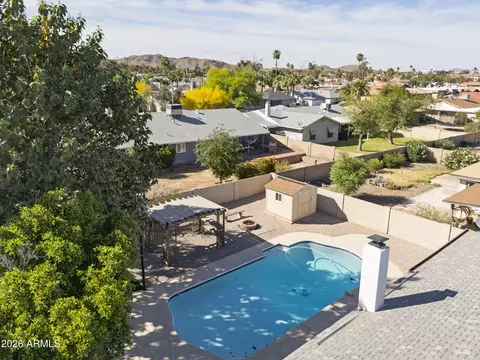 View/Area - 11830 S Eagleman Dr, Phoenix, AZ 85044 photo 2 of 5