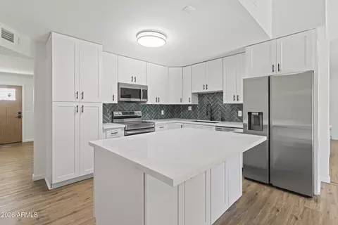 Kitchen - 11830 S Eagleman Dr, Phoenix, AZ 85044 photo 1 of 3