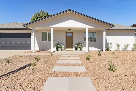 Exterior - 11830 S Eagleman Dr, Phoenix, AZ 85044 photo 6 of 12