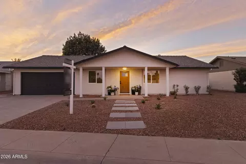 Exterior - 11830 S Eagleman Dr, Phoenix, AZ 85044 photo 2 of 12